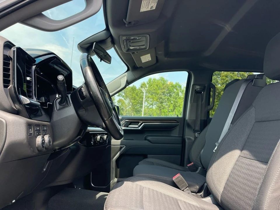 2023 Chevrolet Silverado 4th Gen - Image 9 of 21