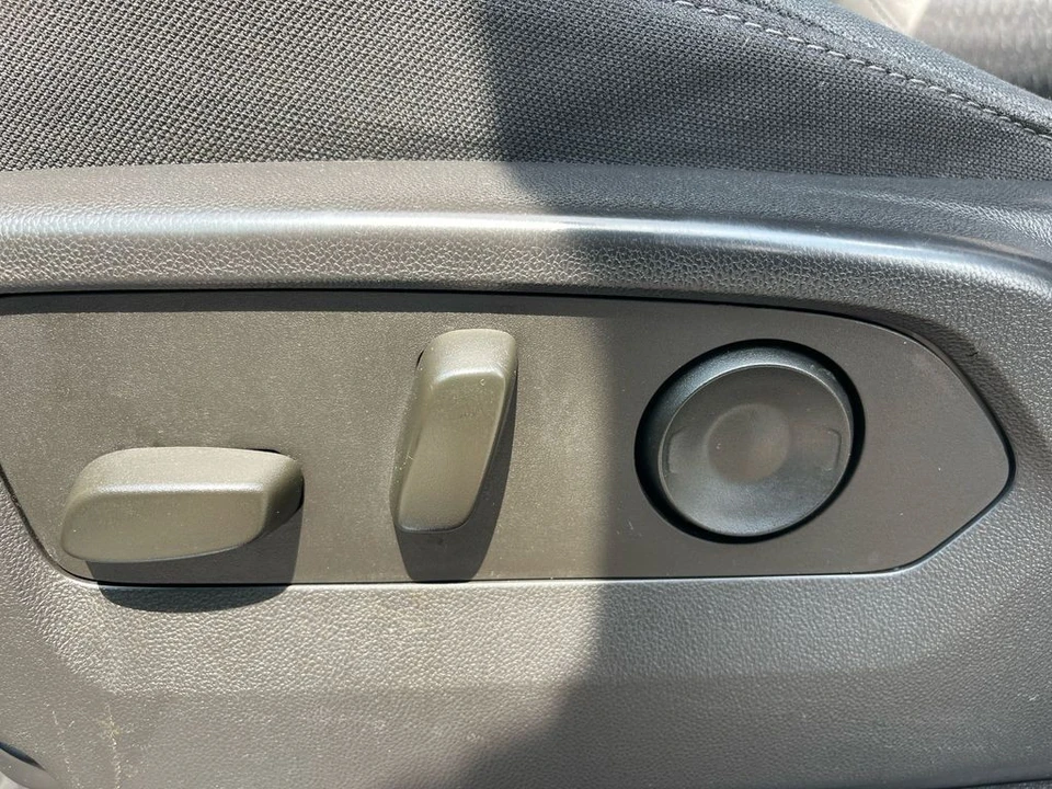 2023 Chevrolet Silverado 4th Gen - Image 10 of 12