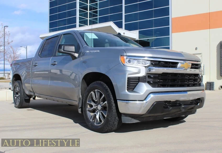 2023 Chevrolet Silverado 4th Gen - Image 2 of 21