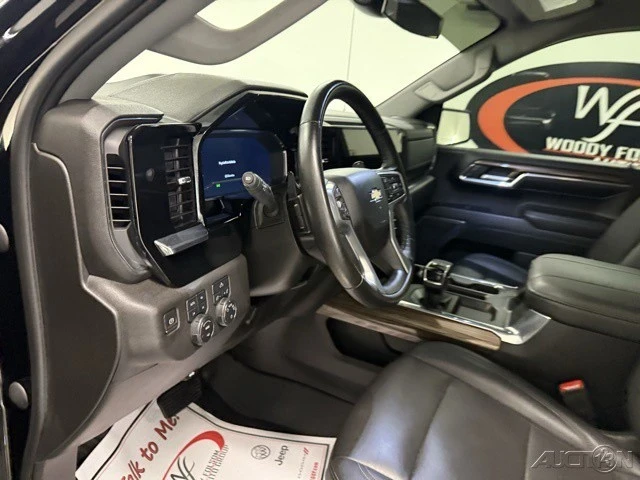 2023 Chevrolet Silverado 4th Gen - Image 10 of 19