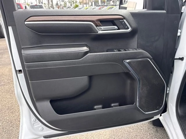 2023 Chevrolet Silverado 4th Gen - Image 15 of 21