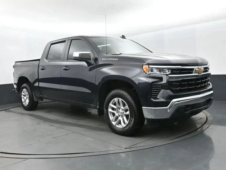 2023 Chevrolet Silverado 4th Gen - Image 2 of 12