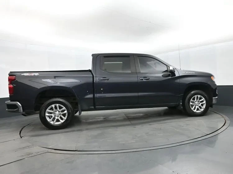2023 Chevrolet Silverado 4th Gen - Image 4 of 12