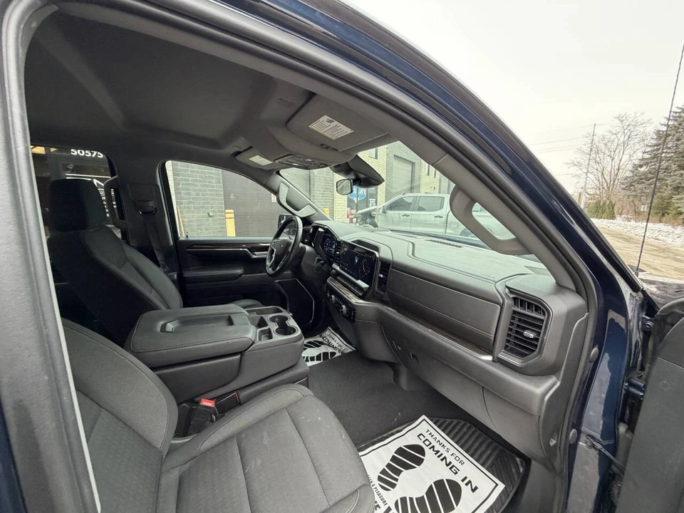 2023 Chevrolet Silverado 4th Gen - Image 17 of 20