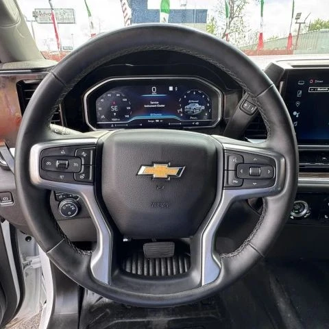 2023 Chevrolet Silverado 4th Gen - Image 11 of 15