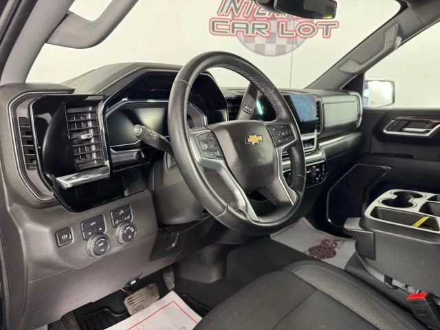 2023 Chevrolet Silverado 4th Gen - Image 10 of 12