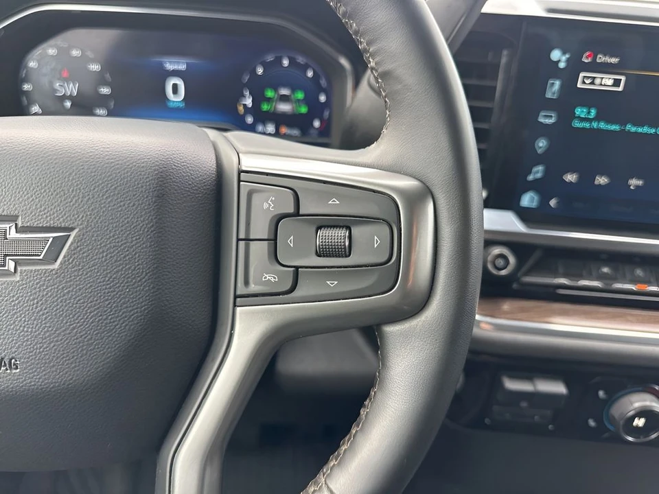 2023 Chevrolet Silverado 4th Gen - Image 15 of 21