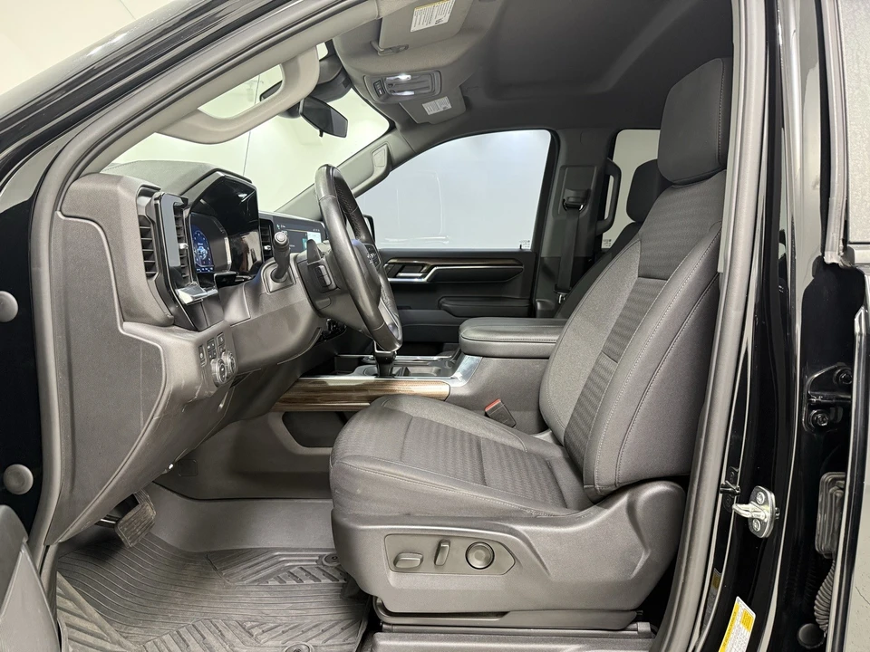 2023 Chevrolet Silverado 4th Gen - Image 18 of 21