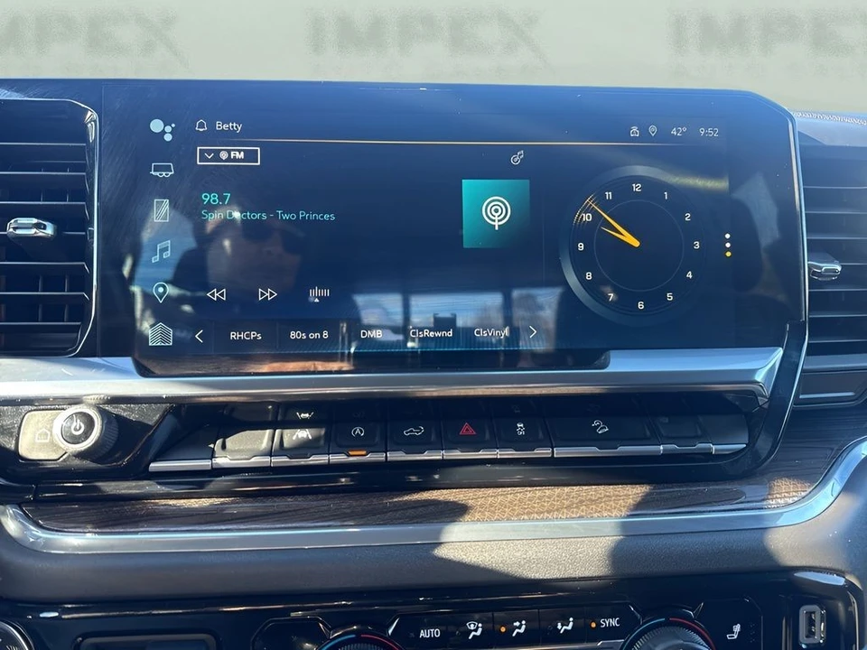 2023 Chevrolet Silverado 4th Gen - Image 17 of 21