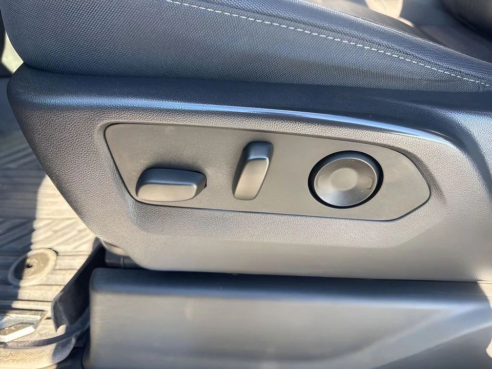 2023 Chevrolet Silverado 4th Gen - Image 10 of 12