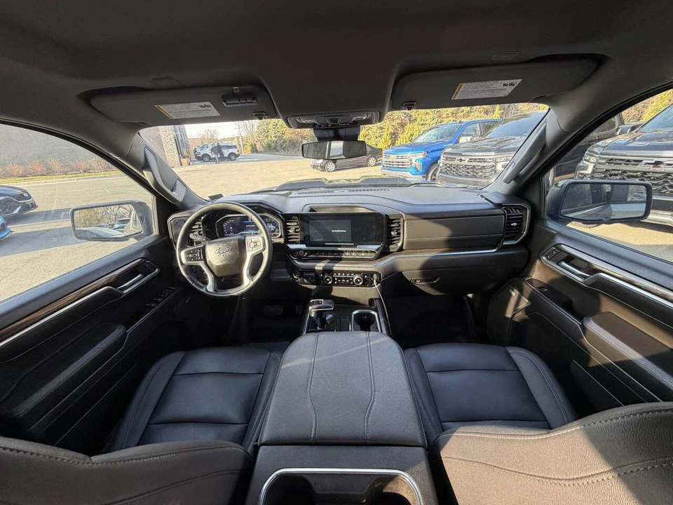 2023 Chevrolet Silverado 4th Gen - Image 17 of 19