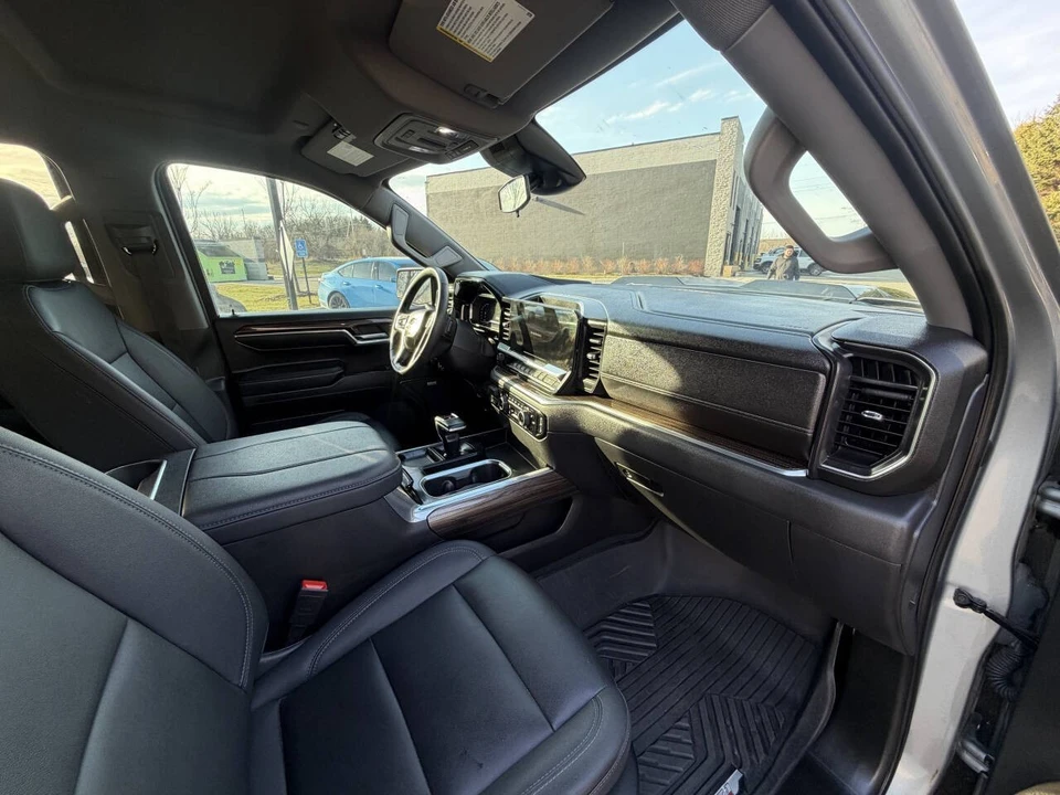 2023 Chevrolet Silverado 4th Gen - Image 15 of 19