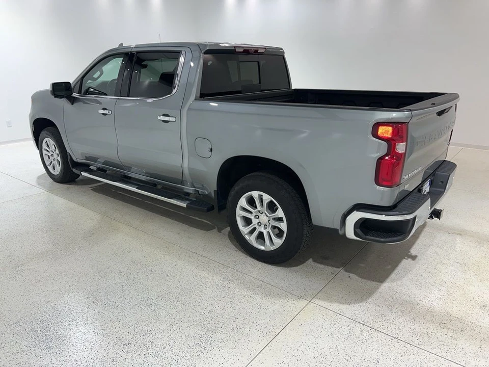 2023 Chevrolet Silverado 4th Gen - Image 3 of 21