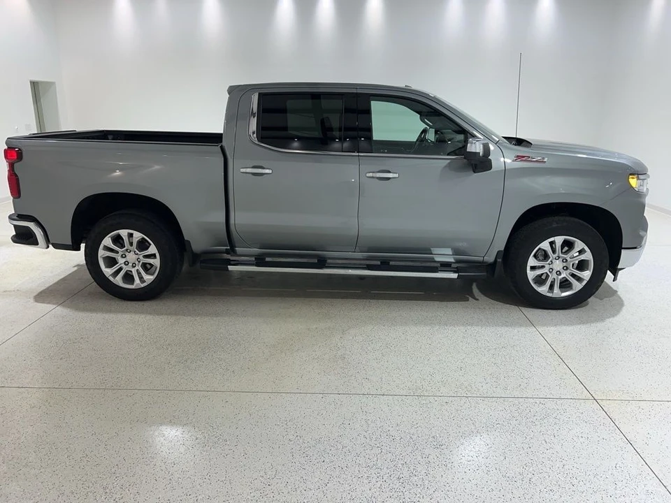 2023 Chevrolet Silverado 4th Gen - Image 6 of 21