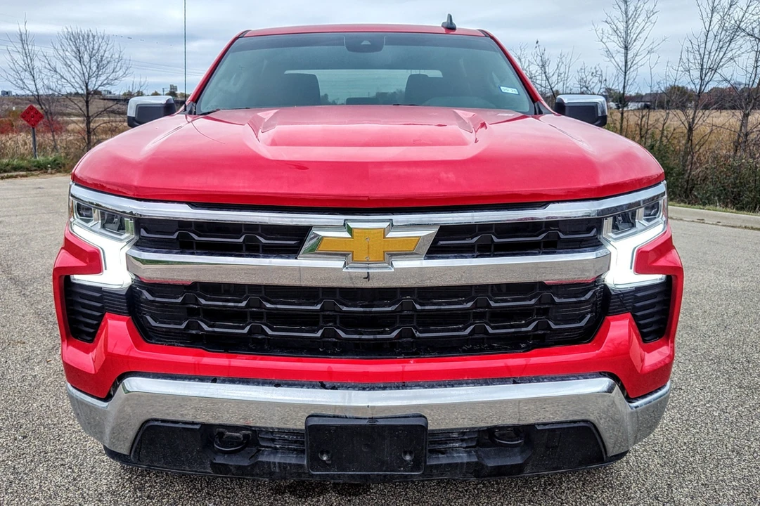 2023 Chevrolet Silverado 4th Gen - Image 2 of 13