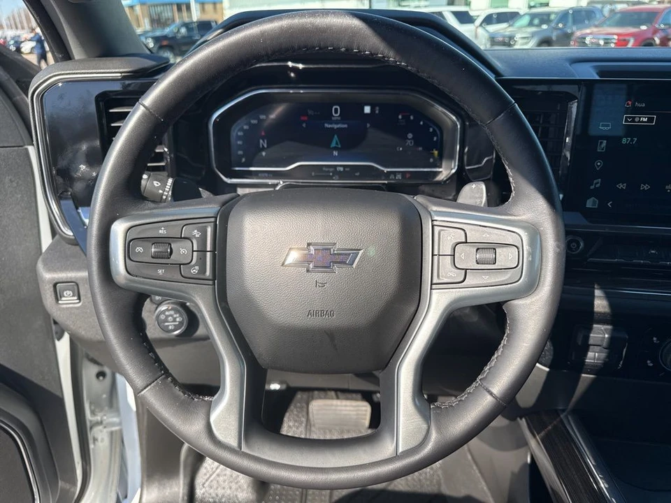 2023 Chevrolet Silverado 4th Gen - Image 15 of 21