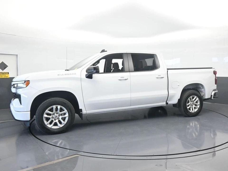 2023 Chevrolet Silverado 4th Gen - Image 2 of 12