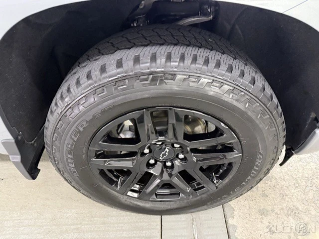 2023 Chevrolet Silverado 4th Gen - Image 4 of 20