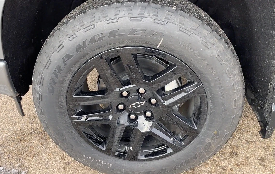 2023 Chevrolet Silverado 4th Gen - Image 4 of 9