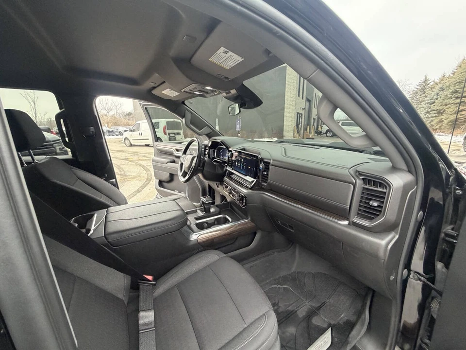 2023 Chevrolet Silverado 4th Gen - Image 18 of 21