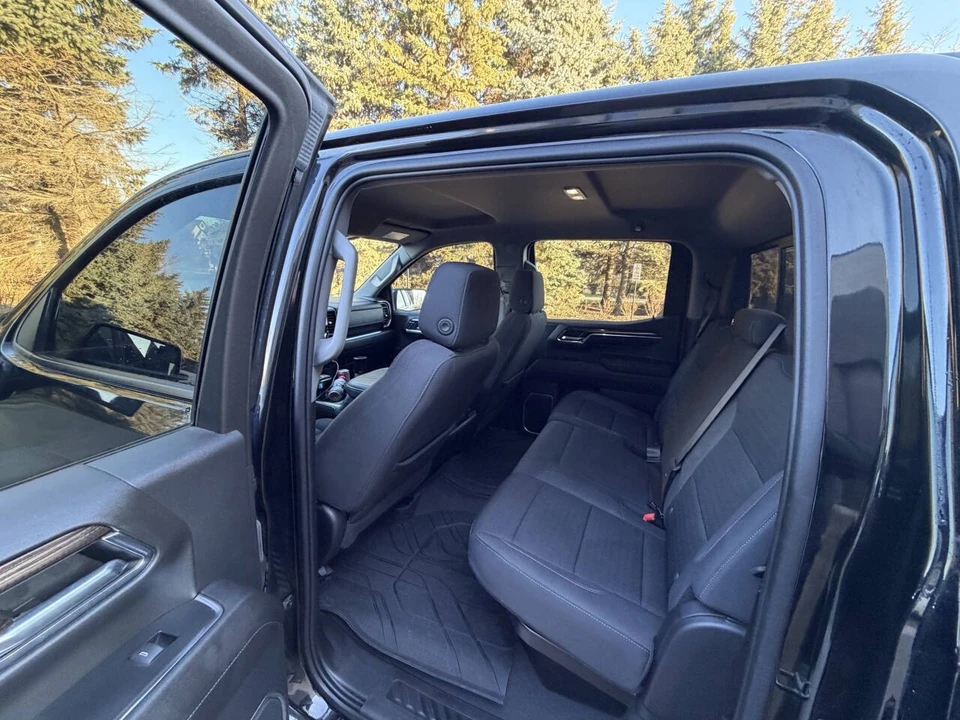 2023 Chevrolet Silverado 4th Gen - Image 10 of 21