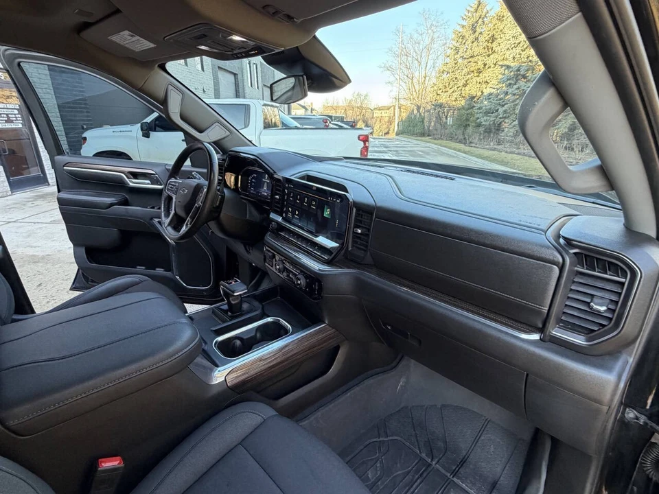2023 Chevrolet Silverado 4th Gen - Image 16 of 21