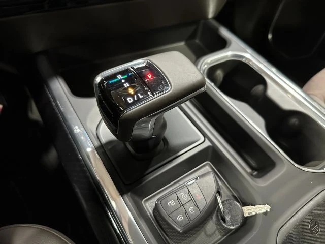 2023 Chevrolet Silverado 4th Gen - Image 15 of 21