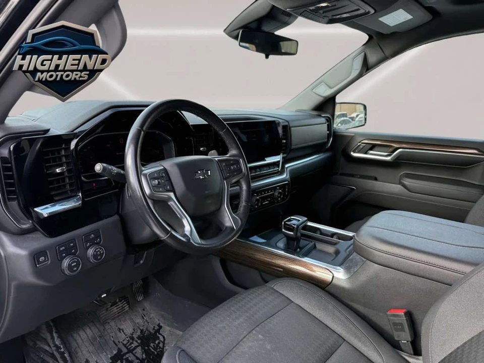 2023 Chevrolet Silverado 4th Gen - Image 15 of 21