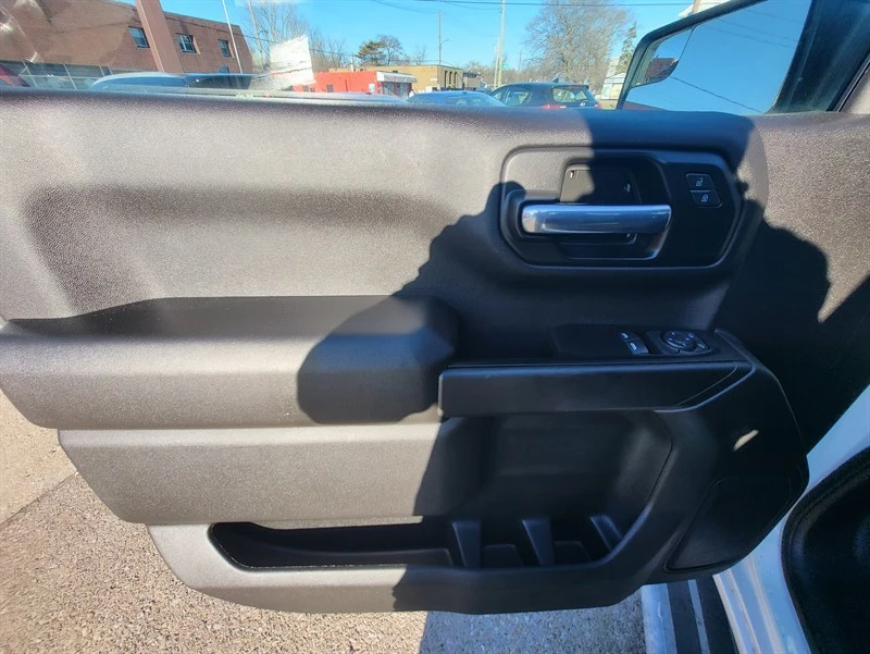 2023 Chevrolet Silverado 4th Gen - Image 8 of 15