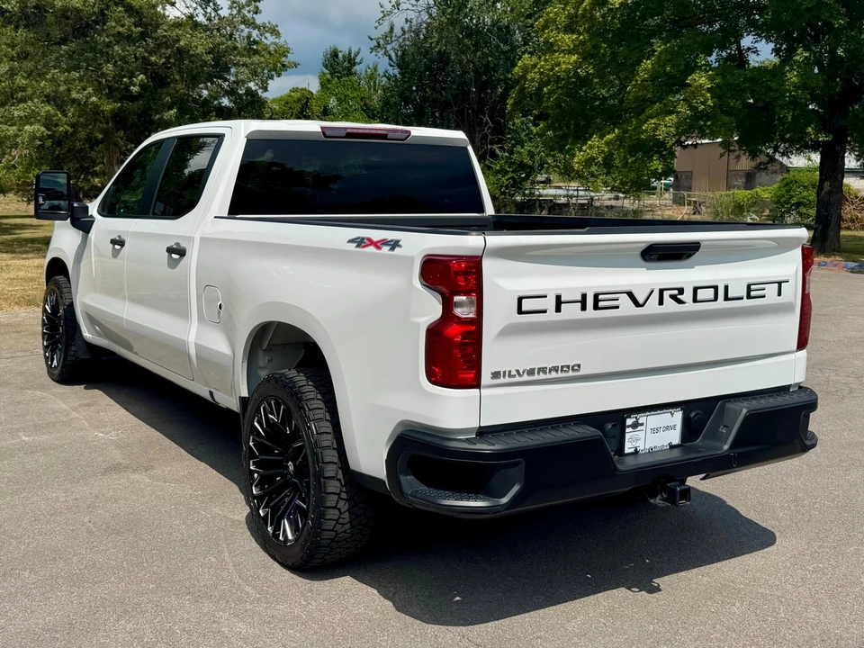 2023 Chevrolet Silverado 4th Gen - Image 4 of 21