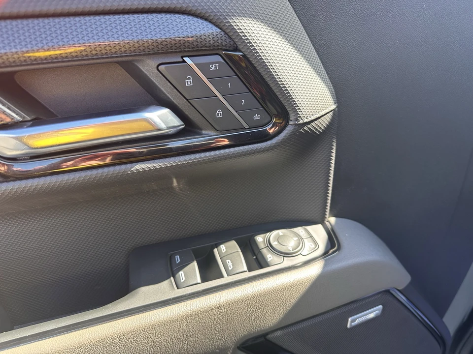 2023 Chevrolet Silverado 4th Gen - Image 18 of 30