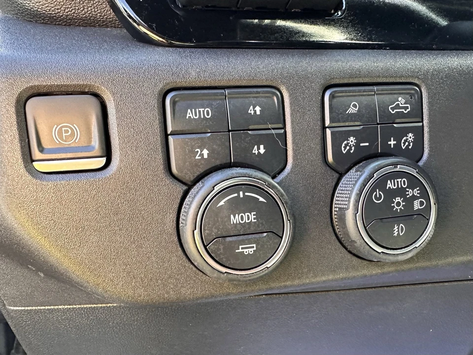 2023 Chevrolet Silverado 4th Gen - Image 19 of 30