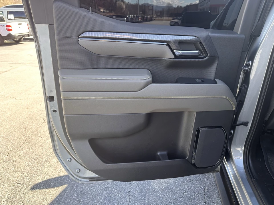 2023 Chevrolet Silverado 4th Gen - Image 12 of 30
