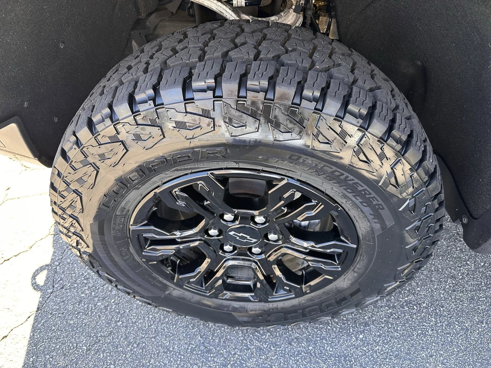 2023 Chevrolet Silverado 4th Gen - Image 29 of 30