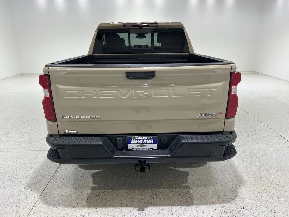 2023 Chevrolet Silverado 4th Gen - Image 4 of 21