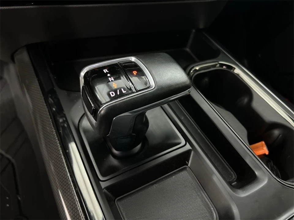 2023 Chevrolet Silverado 4th Gen - Image 15 of 21