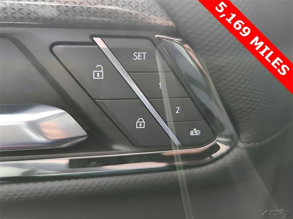2023 Chevrolet Silverado 4th Gen - Image 18 of 21