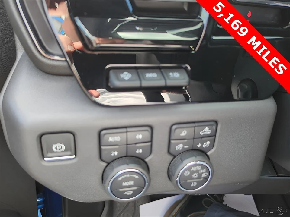 2023 Chevrolet Silverado 4th Gen - Image 17 of 21