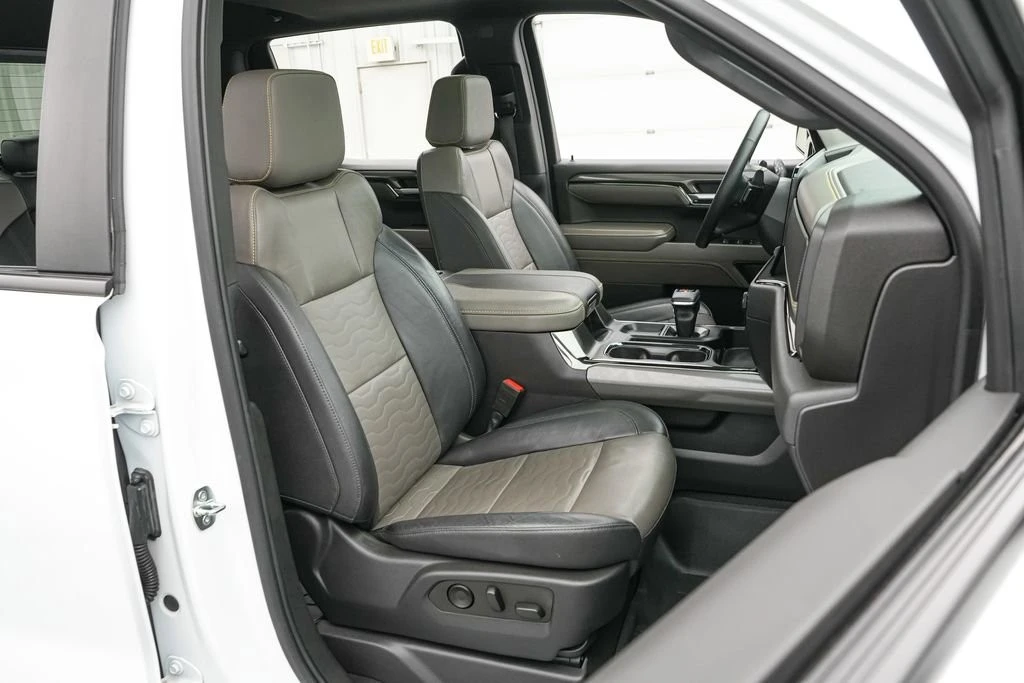 2023 Chevrolet Silverado 4th Gen - Image 28 of 31