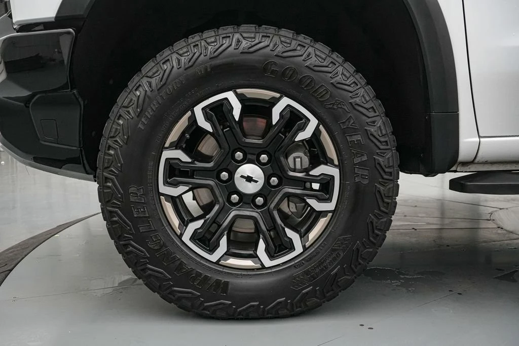 2023 Chevrolet Silverado 4th Gen - Image 12 of 31