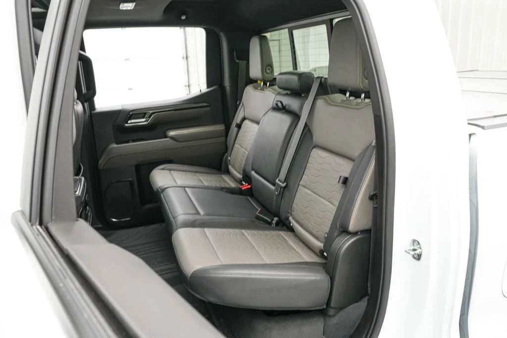 2023 Chevrolet Silverado 4th Gen - Image 26 of 31