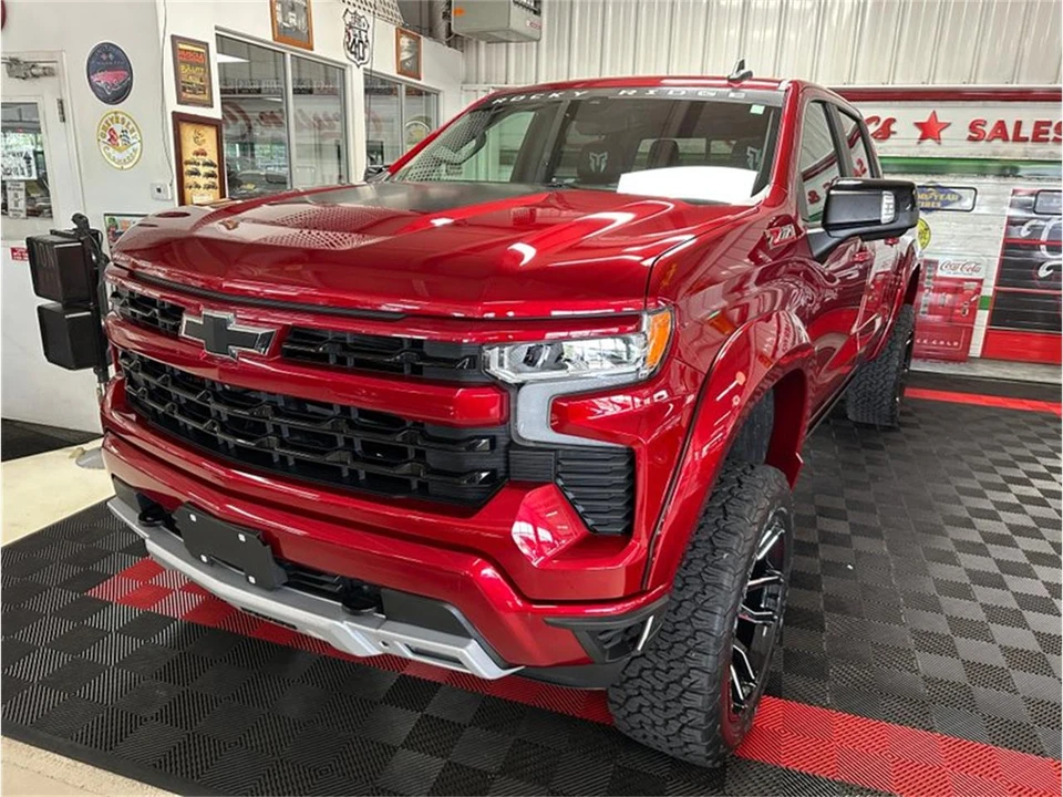 2023 Chevrolet Silverado 4th Gen - Image 6 of 31
