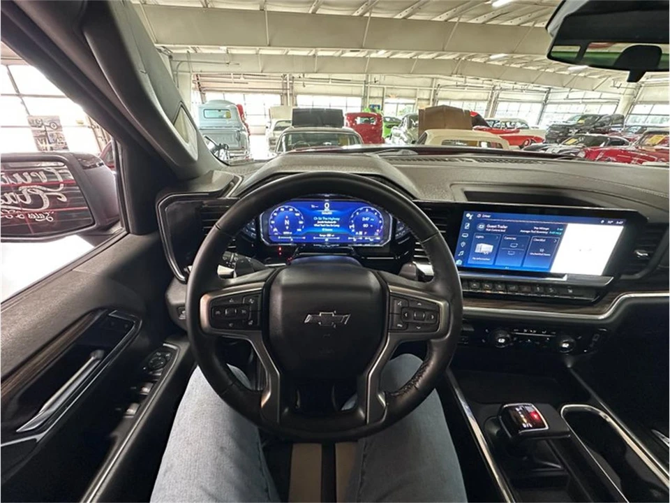 2023 Chevrolet Silverado 4th Gen - Image 24 of 31