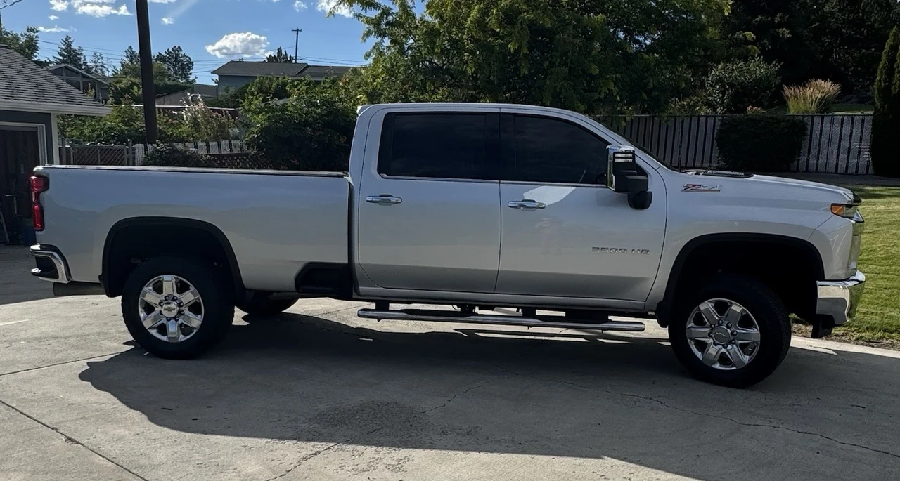 2023 Chevrolet Silverado Heavy Duty 4th Gen - Image 17 of 20