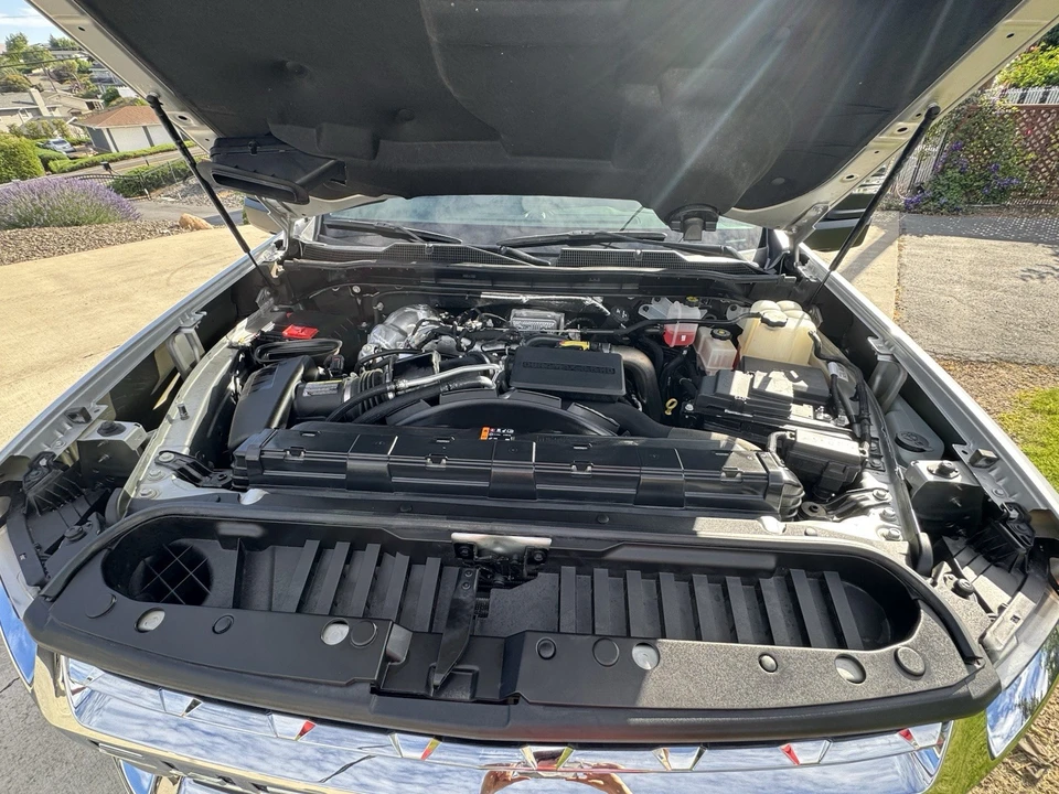 2023 Chevrolet Silverado Heavy Duty 4th Gen - Image 13 of 20