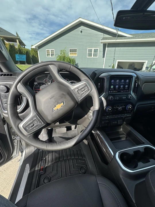 2023 Chevrolet Silverado Heavy Duty 4th Gen - Image 10 of 20
