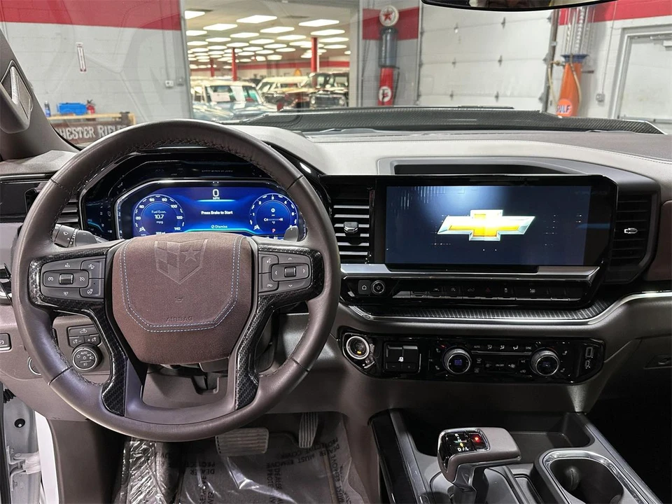 2023 Chevrolet Silverado 4th Gen - Image 12 of 31