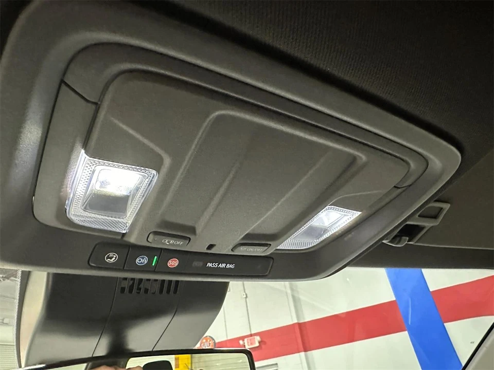 2023 Chevrolet Silverado 4th Gen - Image 19 of 31