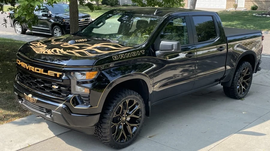 2023 Chevrolet Silverado 4th Gen - Image 4 of 25