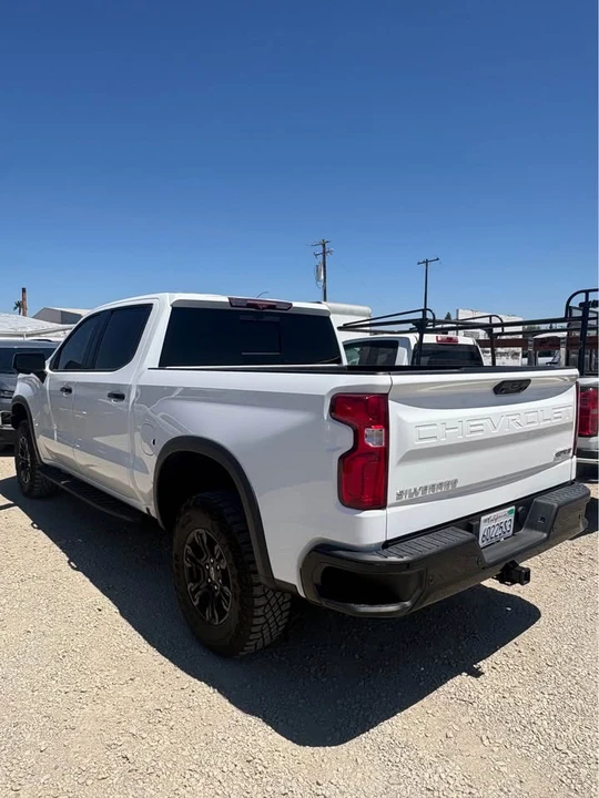 2023 Chevrolet Silverado 4th Gen - Image 4 of 8